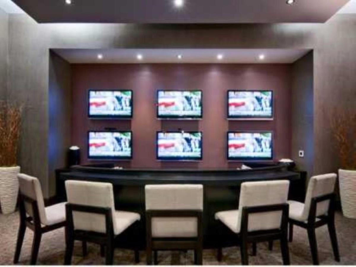 Bluebird Suites Near Newport Centre Jersey City Buitenkant foto